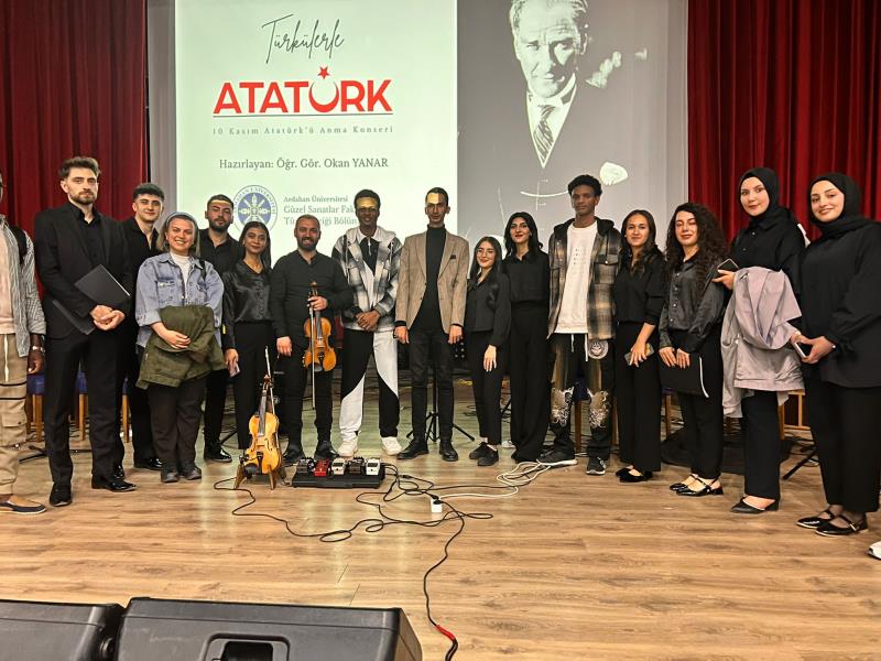 TÖMER’den “Türkülerle Atatürk” Konserine Katılım